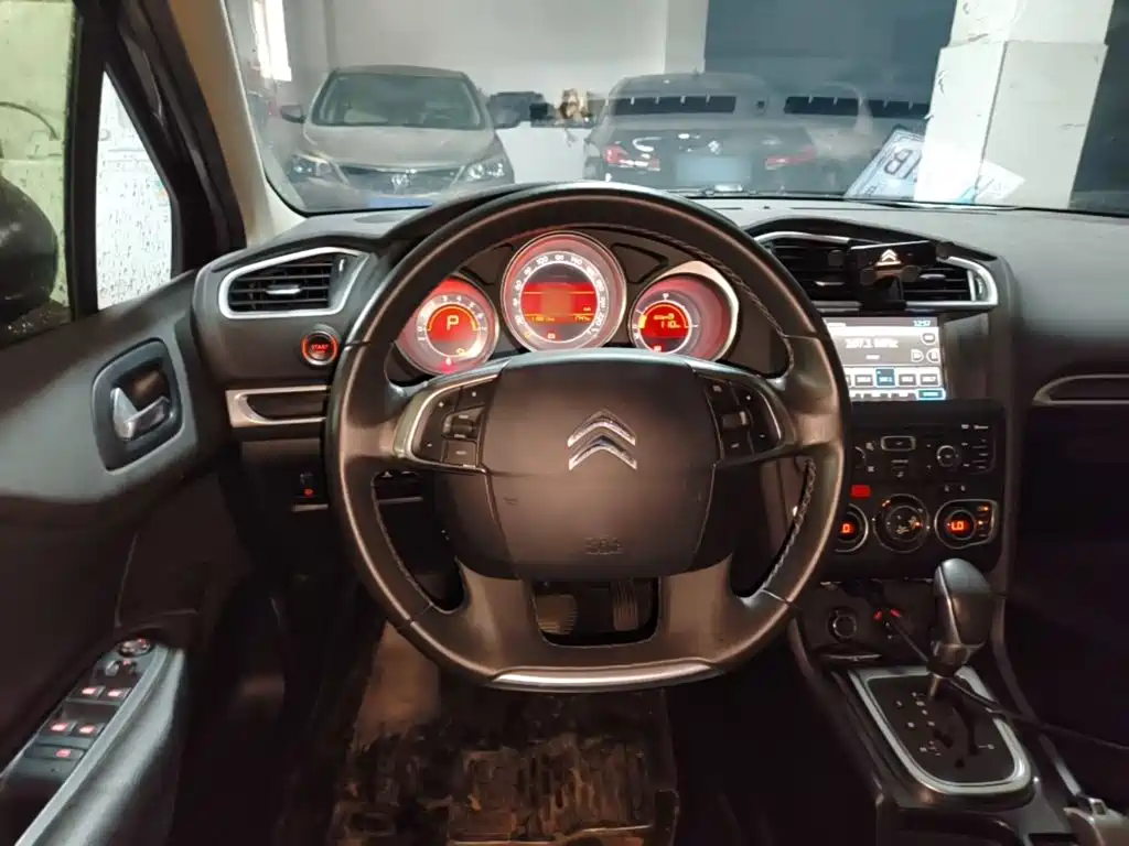 Citroen C4L — миниатюра 11