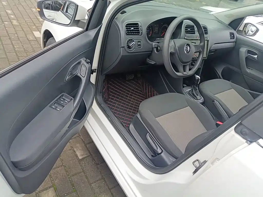 Volkswagen Polo — миниатюра 16
