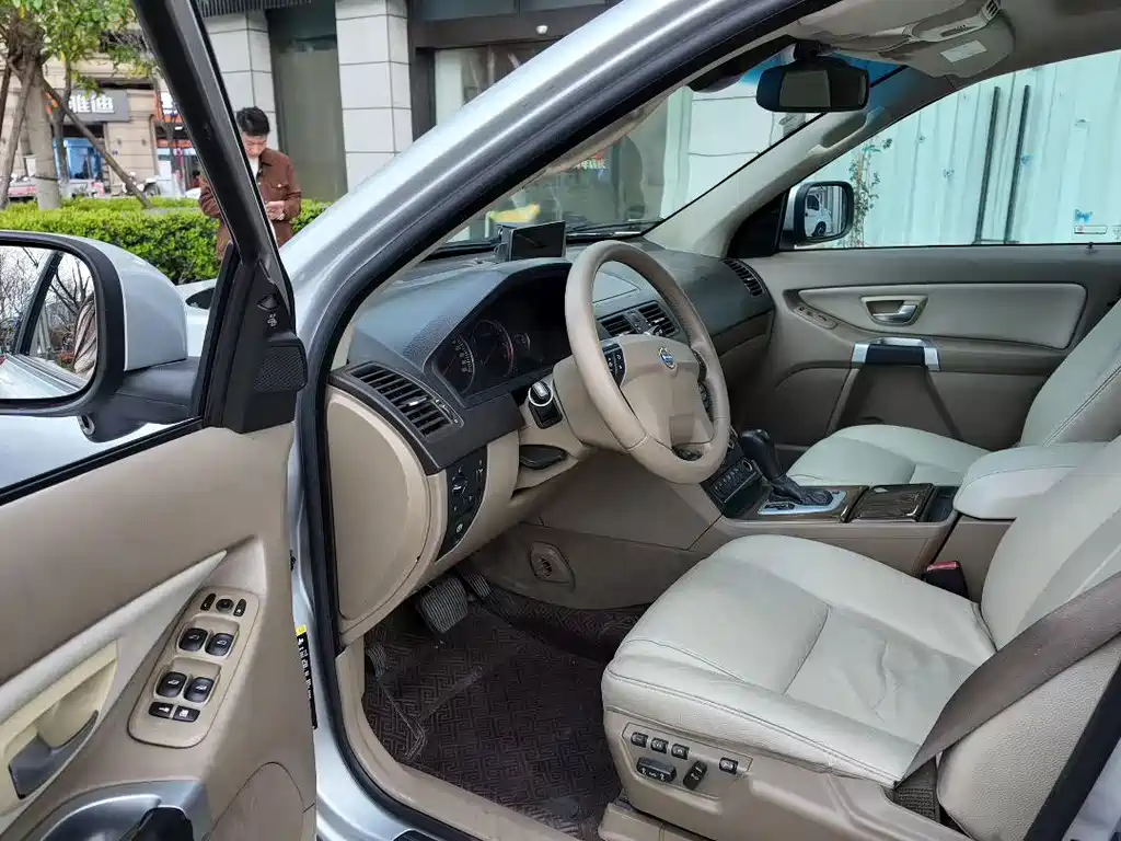 Volvo XC90 2009 3.2 AWD Sport