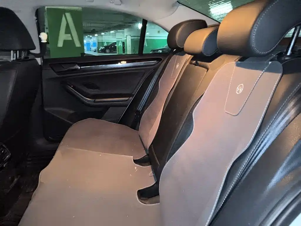 Volkswagen Sagitar — миниатюра 13