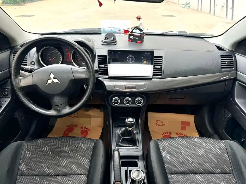 Mitsubishi Lancer EX — миниатюра 5