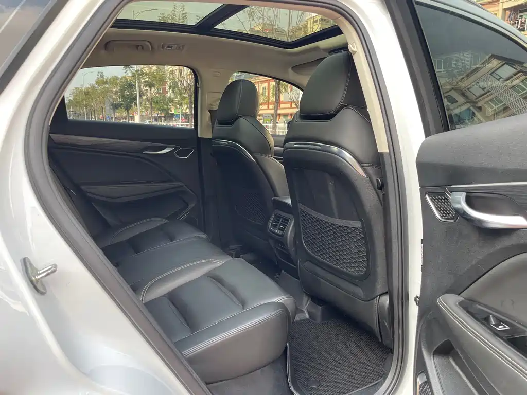 Geely Xingyue — миниатюра 11