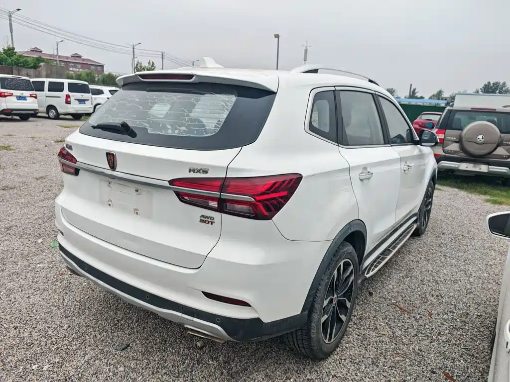 Roewe RX5 — миниатюра 7