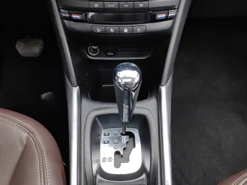 Peugeot 2008 — миниатюра 13