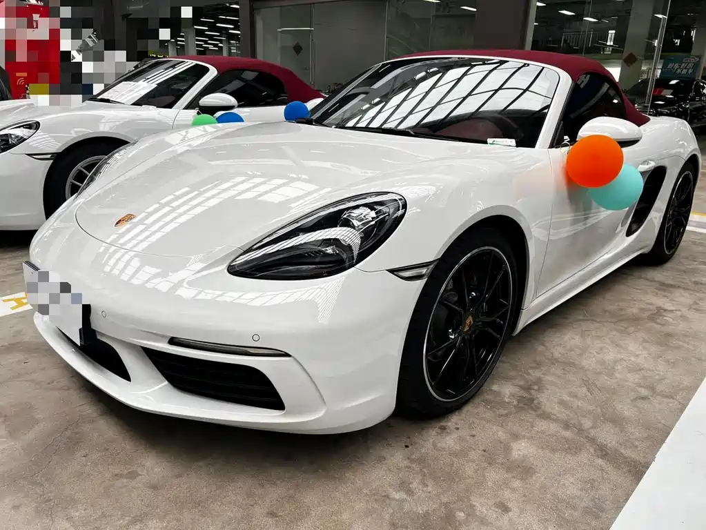 Купить Porsche 718