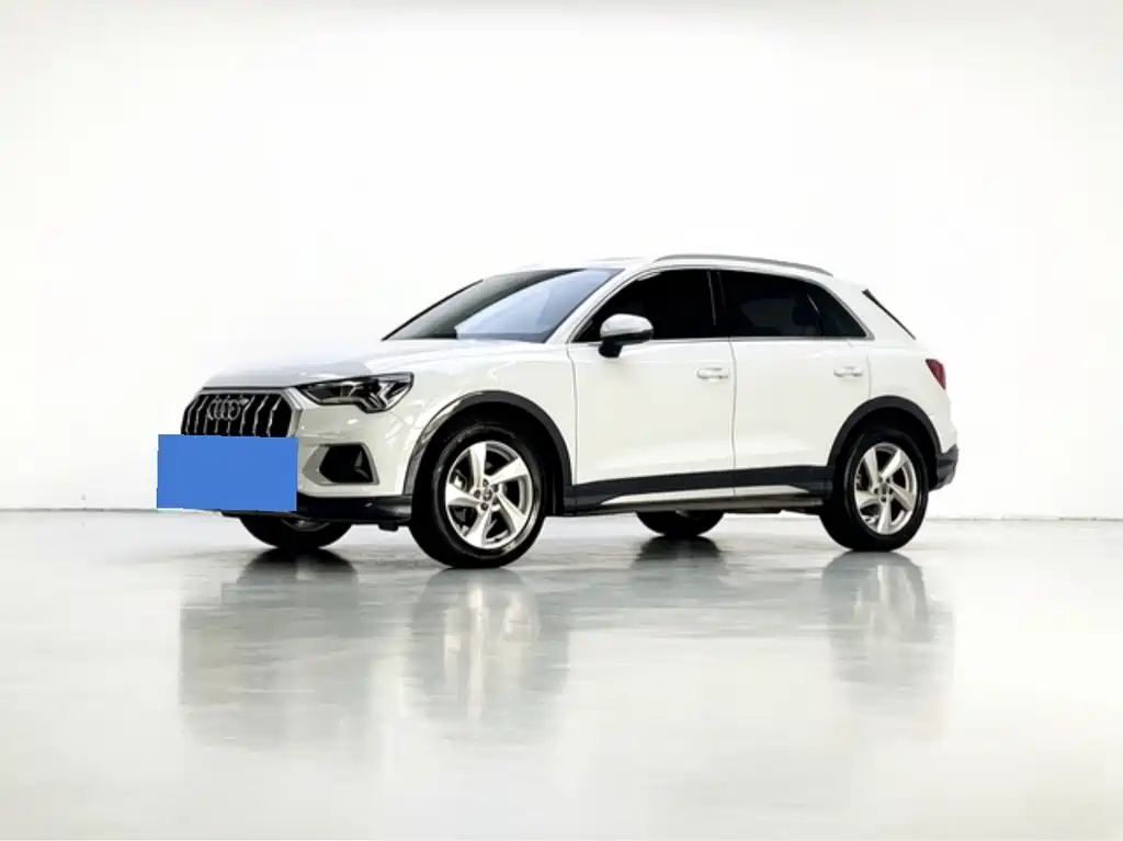Купить Audi Q3