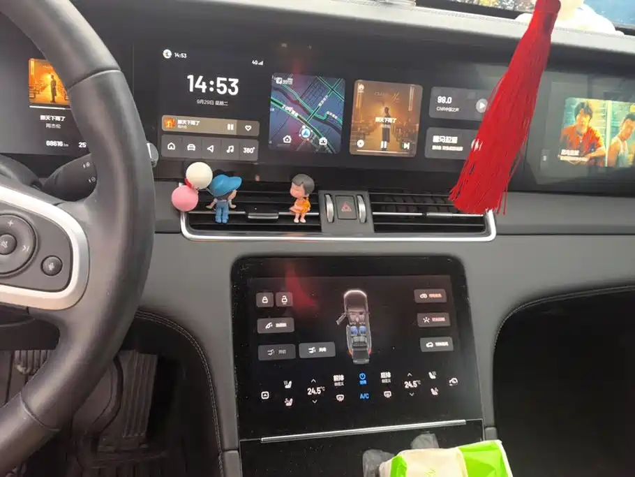 Li Auto Li ONE — миниатюра 13