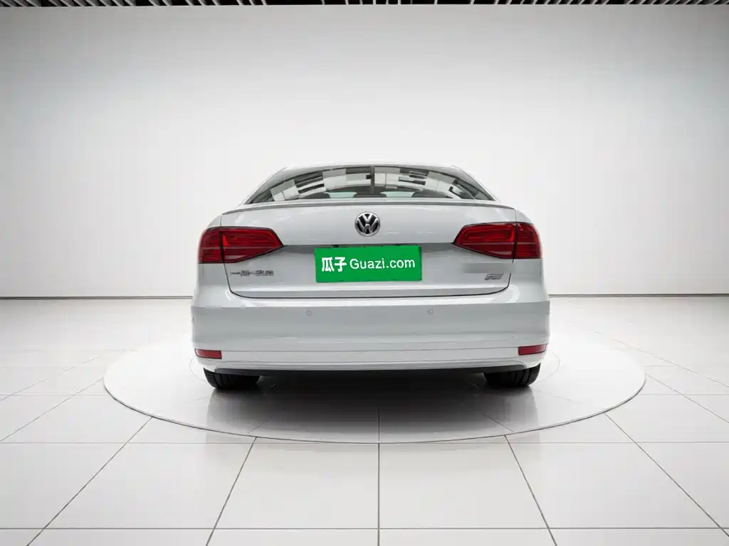 Volkswagen Sagitar — миниатюра 3