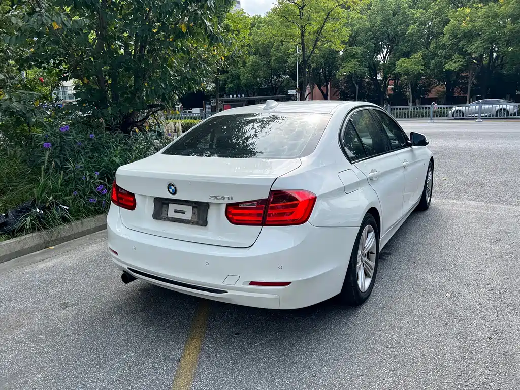 BMW 3 Series (Import) — миниатюра 7