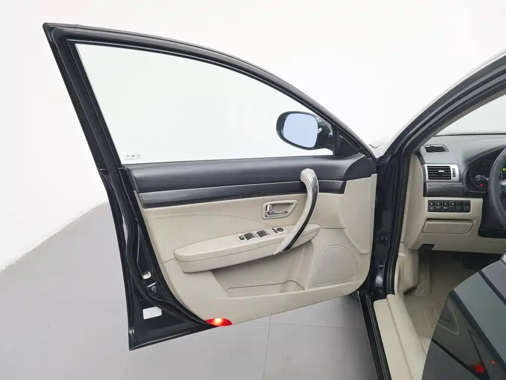Bestune B70 — миниатюра 8