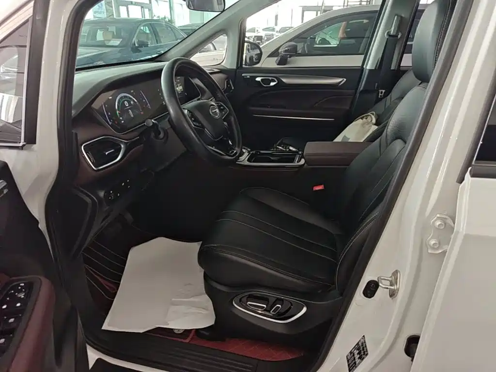 GAC Motor Trumpchi M6 — миниатюра 15