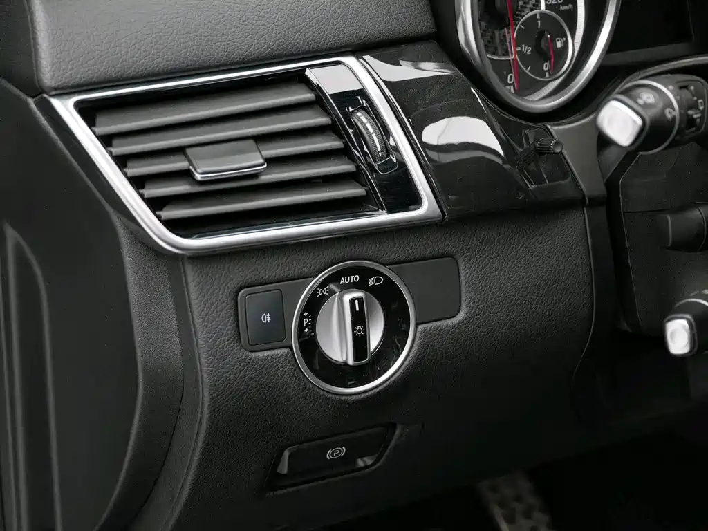 Mercedes-Benz GLS AMG — миниатюра 10