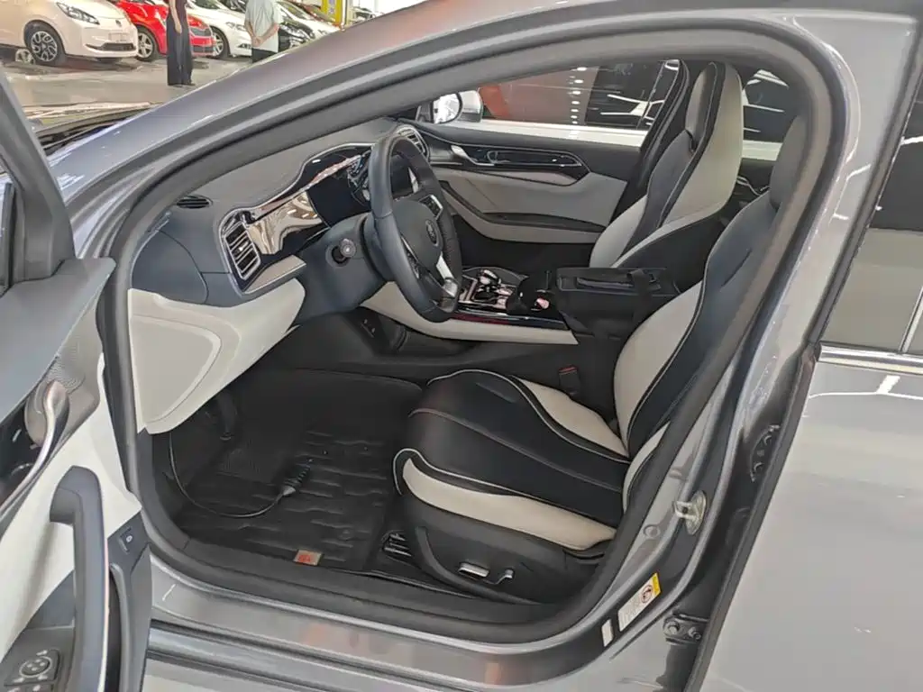 BYD Qin PLUS — миниатюра 15