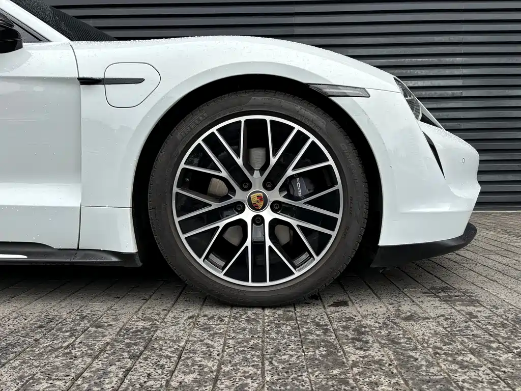 Porsche Taycan 2022 Taycan