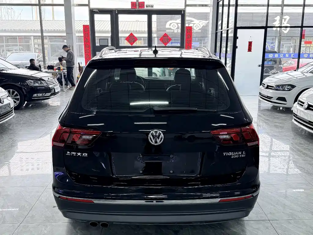 Volkswagen Tiguan L L 2019 330TSI AT Comfort VI