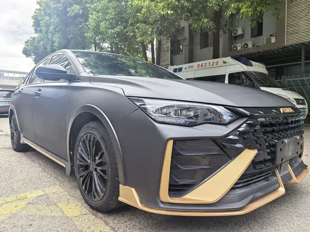 Dongfeng Aeolus Yixuan Max MAX 2021 1.5T