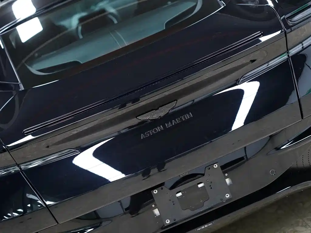 Aston Martin DB11 2019 4.0T V8 Coupe