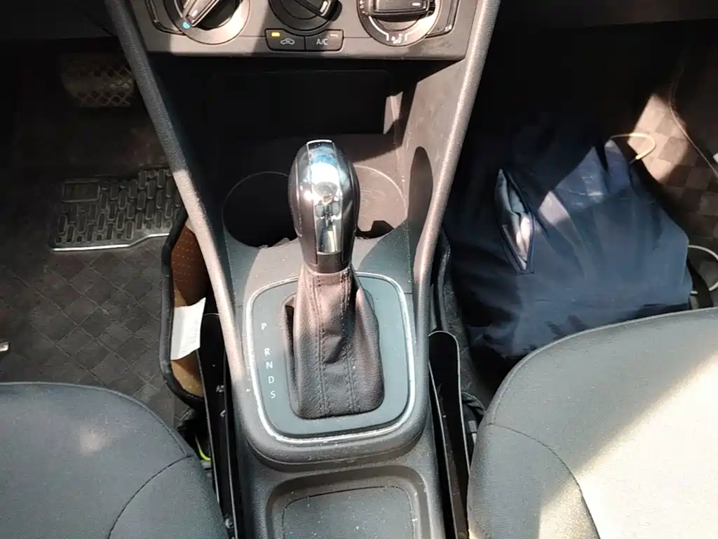 Volkswagen Polo — миниатюра 14