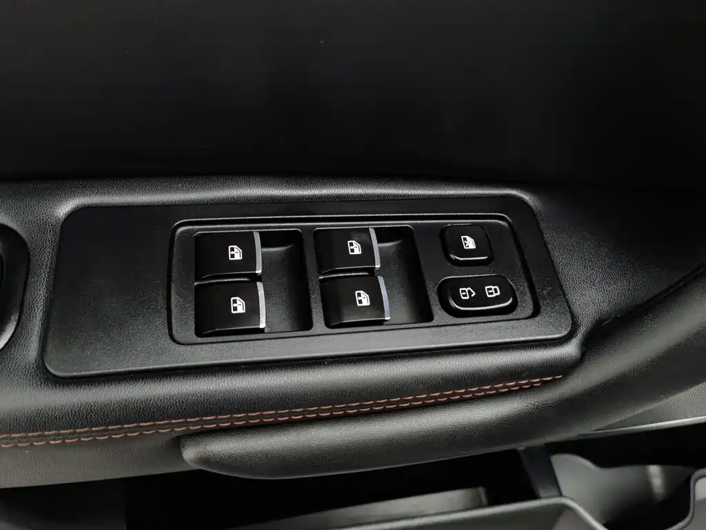 JAC Refine S3 — миниатюра 9