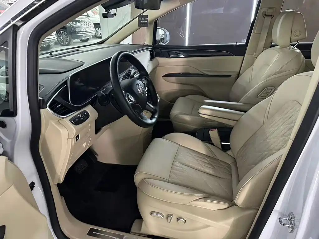 Buick GL8 — миниатюра 4