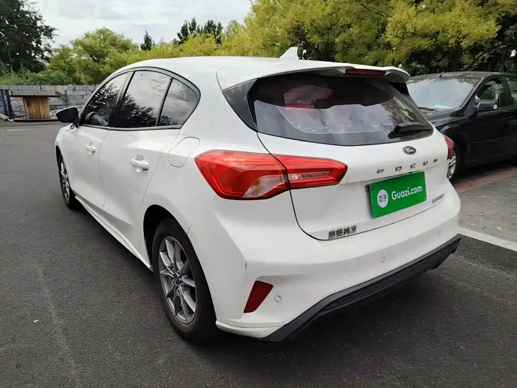 Ford Focus — миниатюра 5