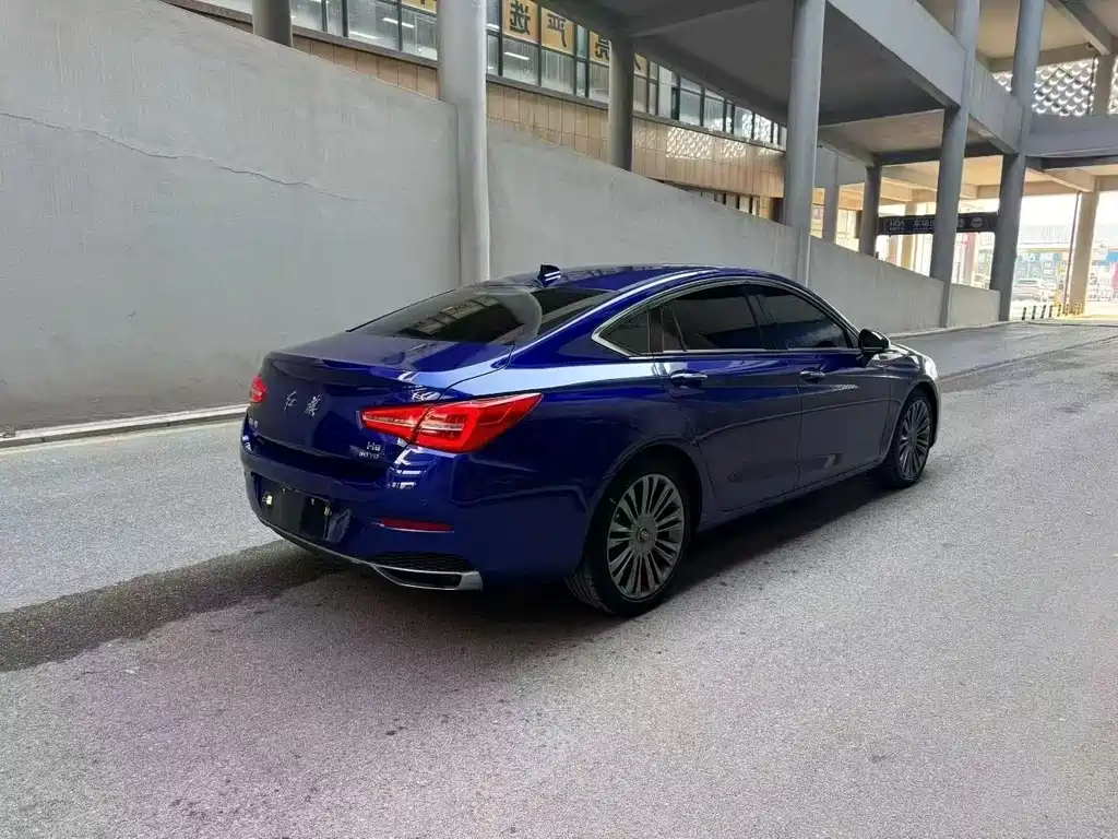 Hongqi Hongqi H5 — миниатюра 6