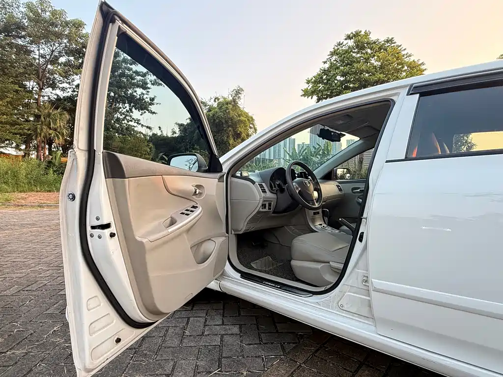 Toyota Corolla — миниатюра 5