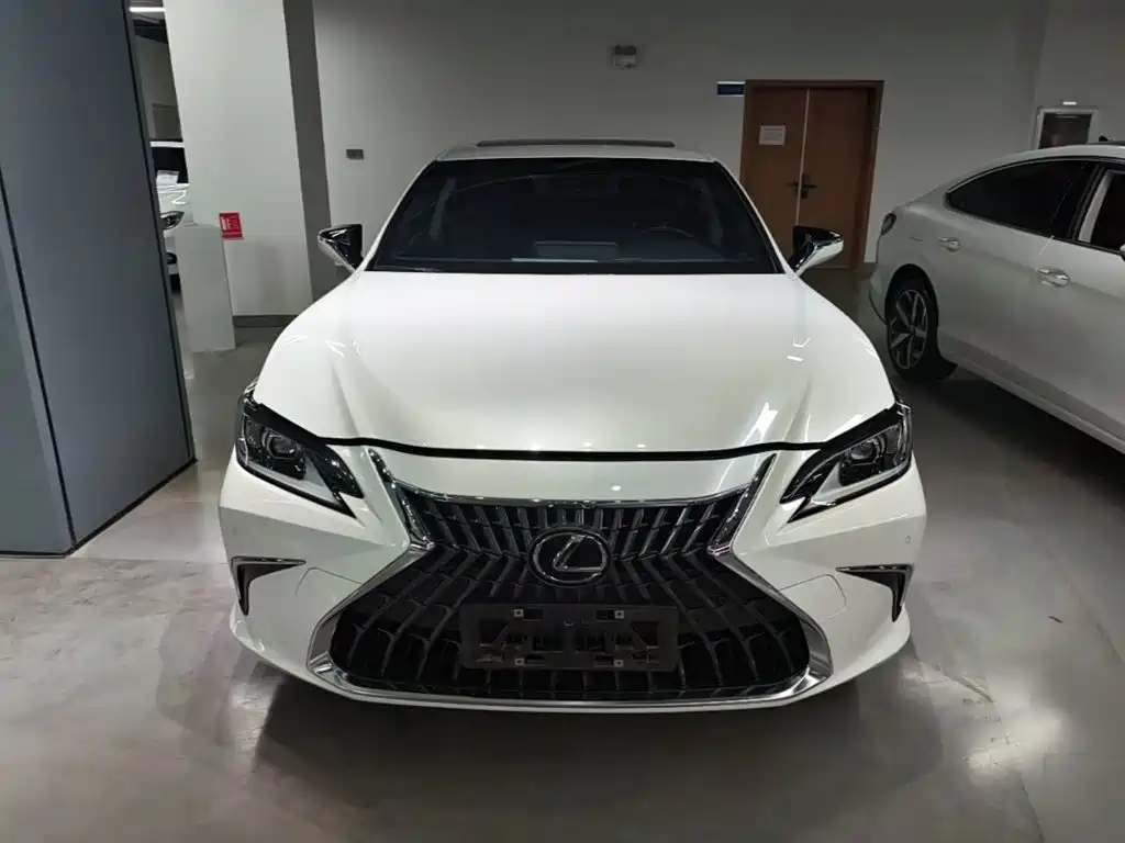 Lexus ES — миниатюра 3