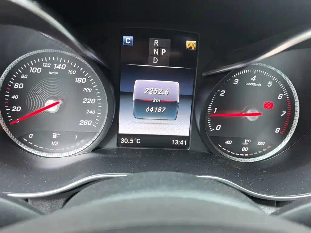 Mercedes-Benz C-Class — миниатюра 5