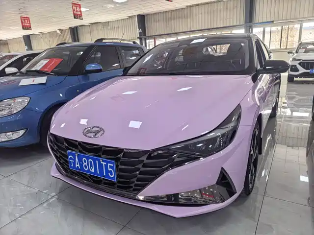 HYUNDAI ELANTRA