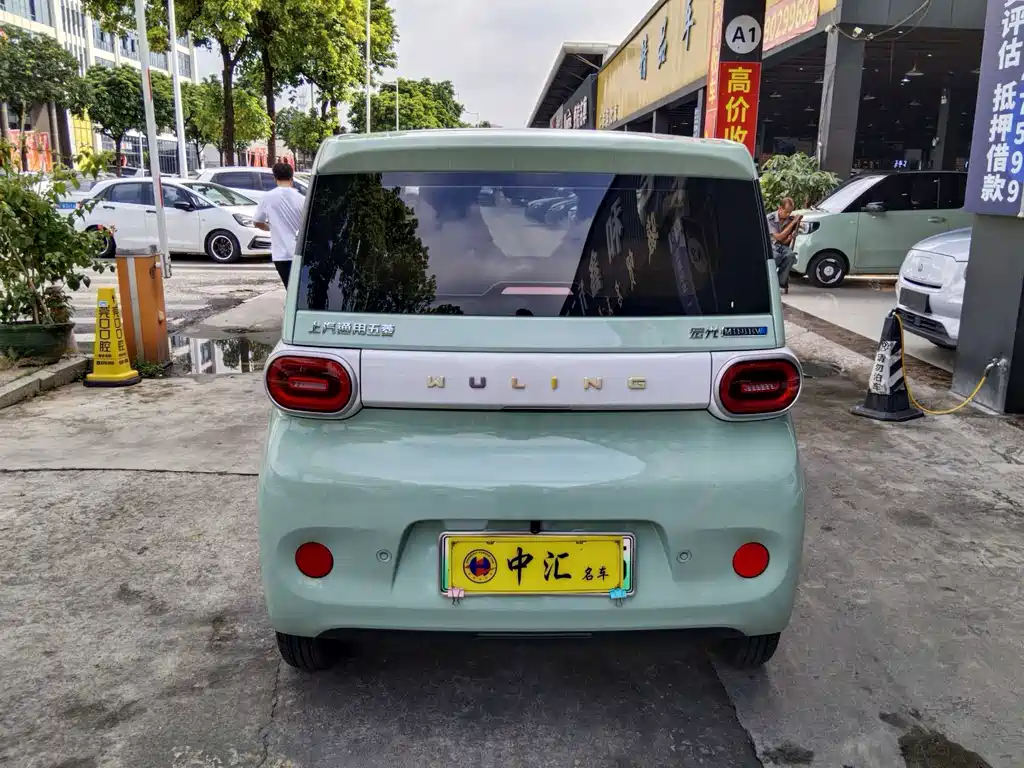 Wuling MINIEV — миниатюра 8
