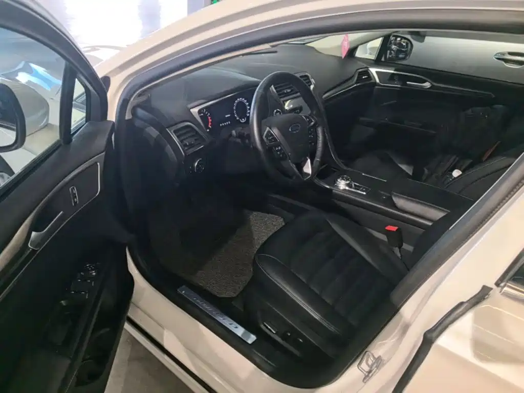 Ford Mondeo — миниатюра 21