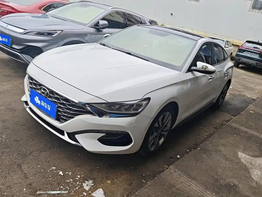 Hyundai Lafesta