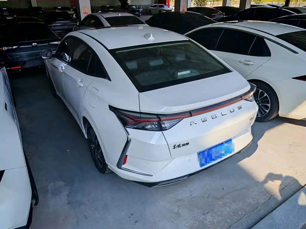 Aeolus Yixuan — миниатюра 4