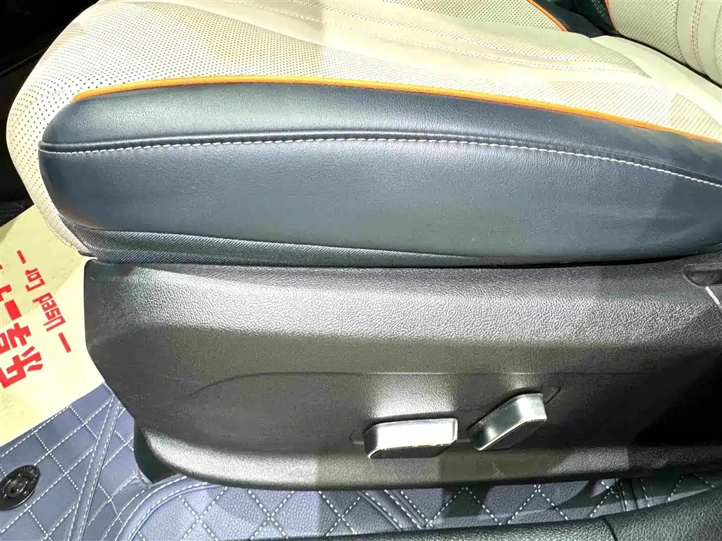 BYD PLUS New Energy — миниатюра 23