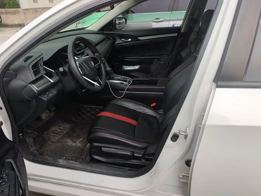 Honda Civic — миниатюра 11