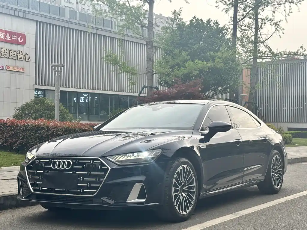 Audi A7L 2025