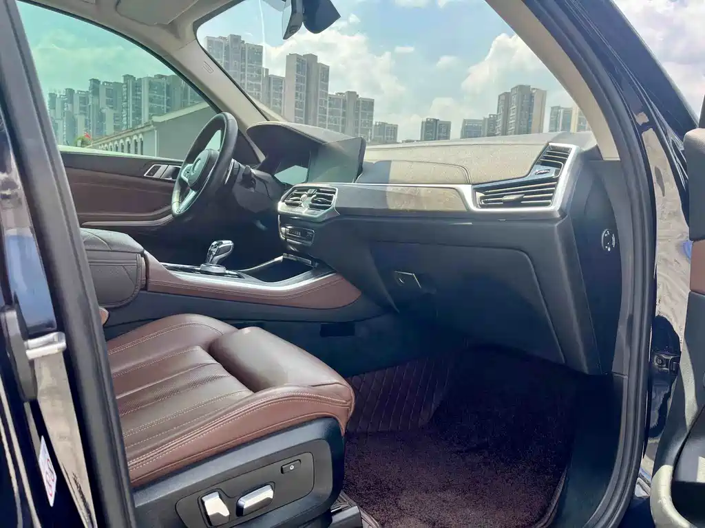 BMW X5 (Import) — миниатюра 7
