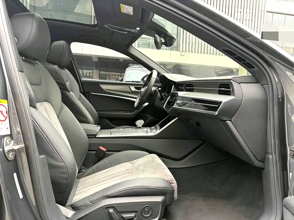Audi A6L — миниатюра 5