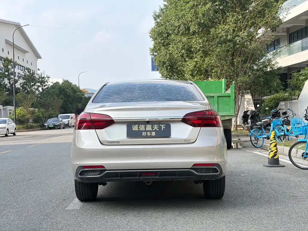 Geely Emgrand — миниатюра 12