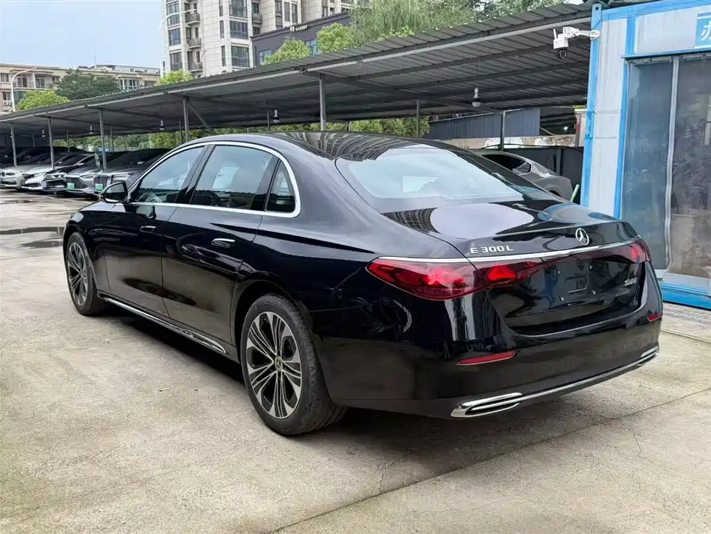 Mercedes-Benz E-Class E 2026 E 300 L Luxury