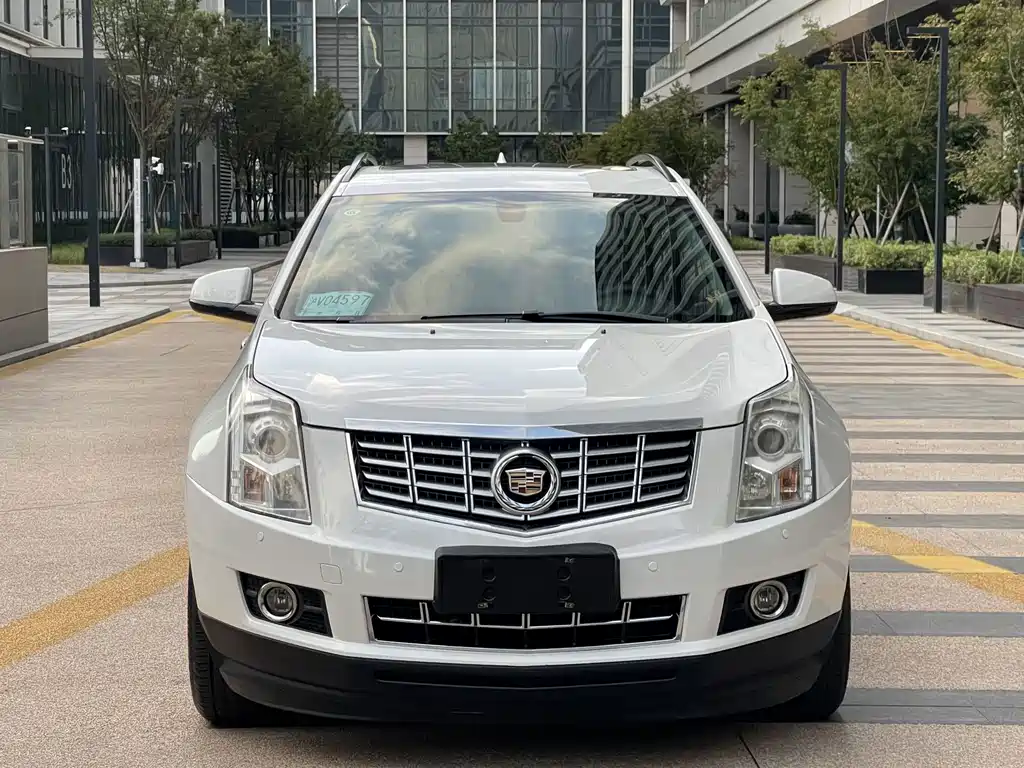 Cadillac SRX — миниатюра 2