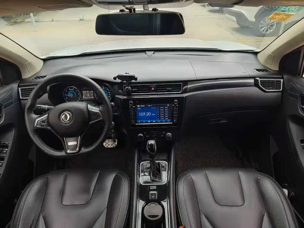 Dongfeng 580 2017 1.5T CVT Comfort