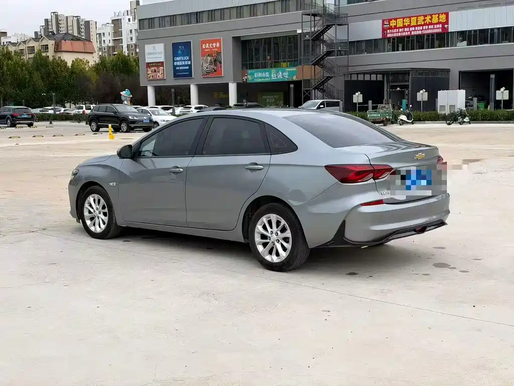 Chevrolet Monza — миниатюра 5