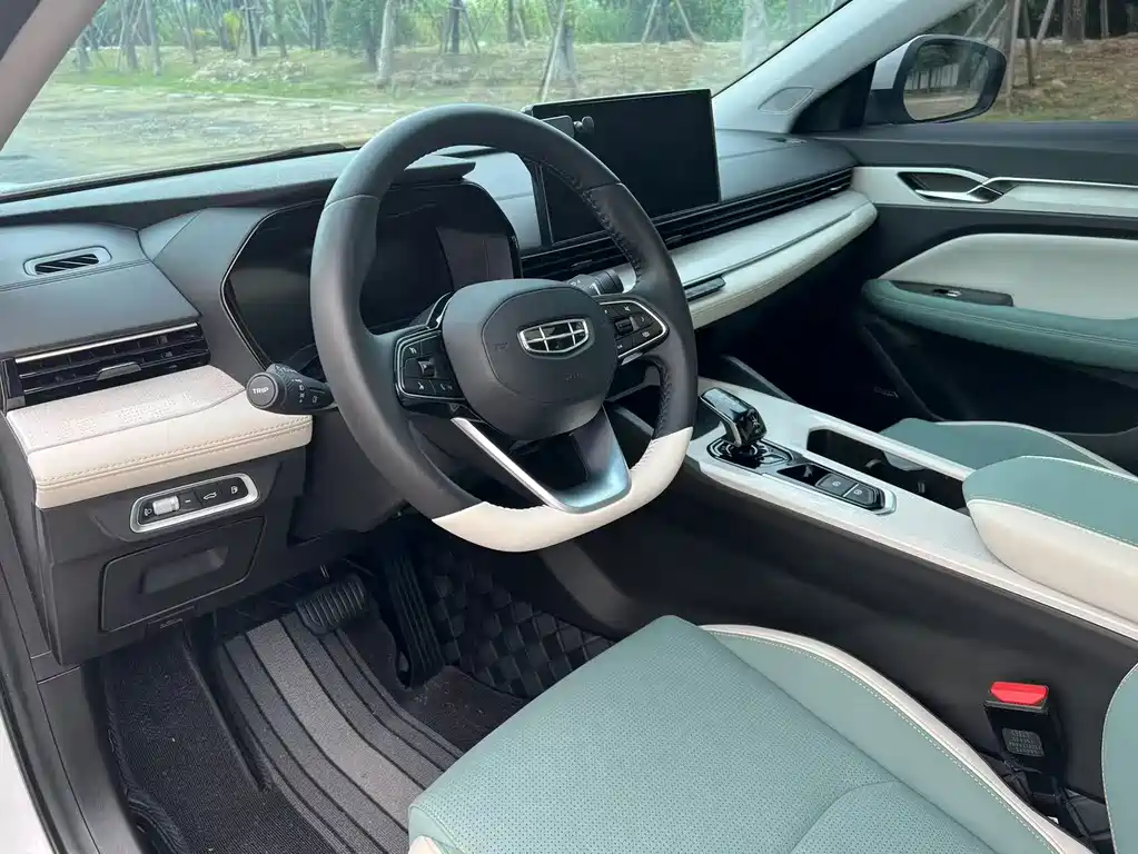 GEELY AUTOMOBILE EMGRAND L HIP