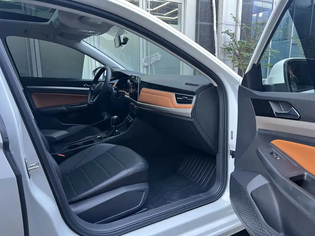 Volkswagen Bora — миниатюра 4
