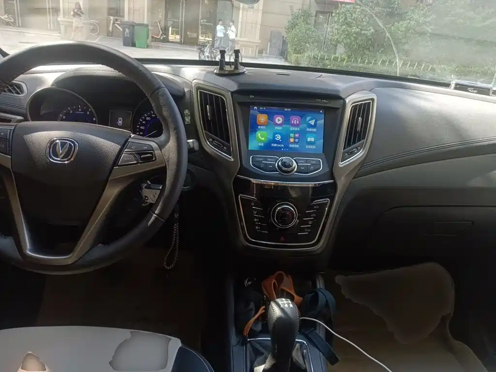 Changan CS35 — миниатюра 10