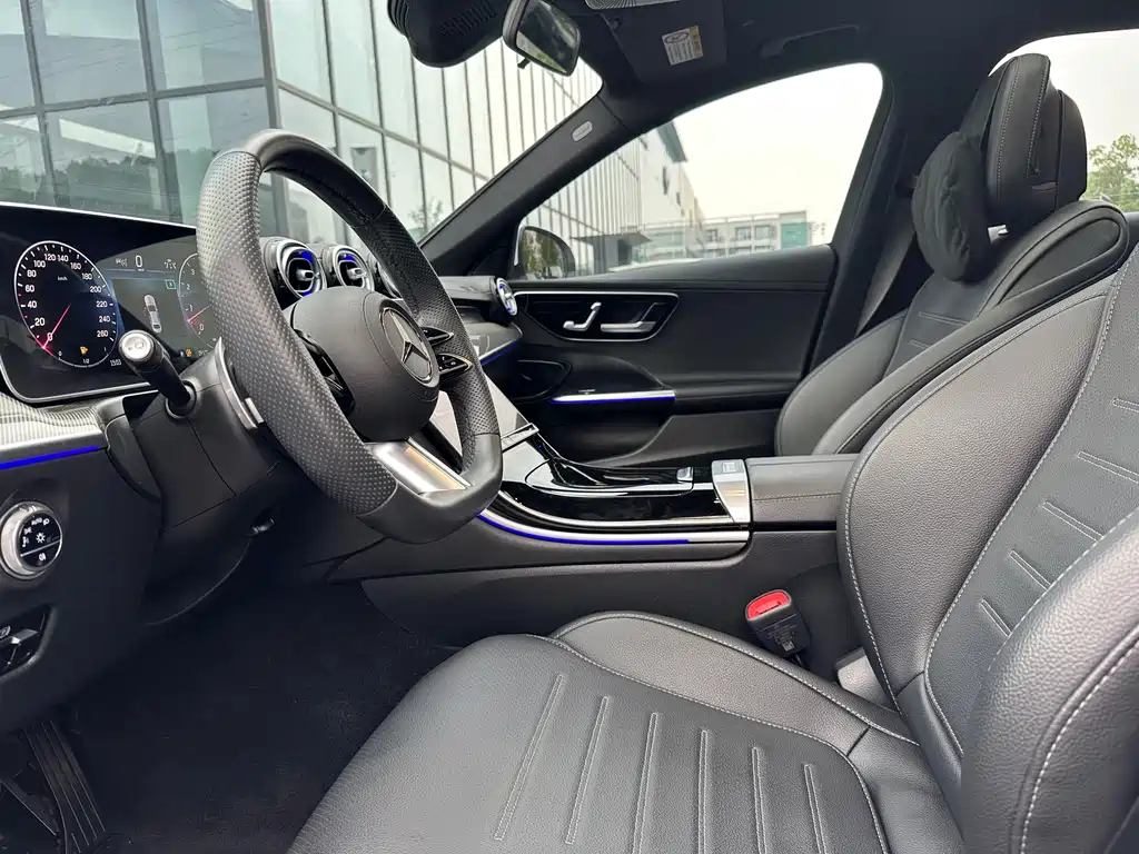 Mercedes-Benz C-Class — миниатюра 5