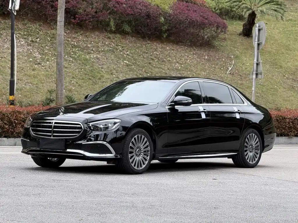 Mercedes-Benz E-Class — миниатюра 5
