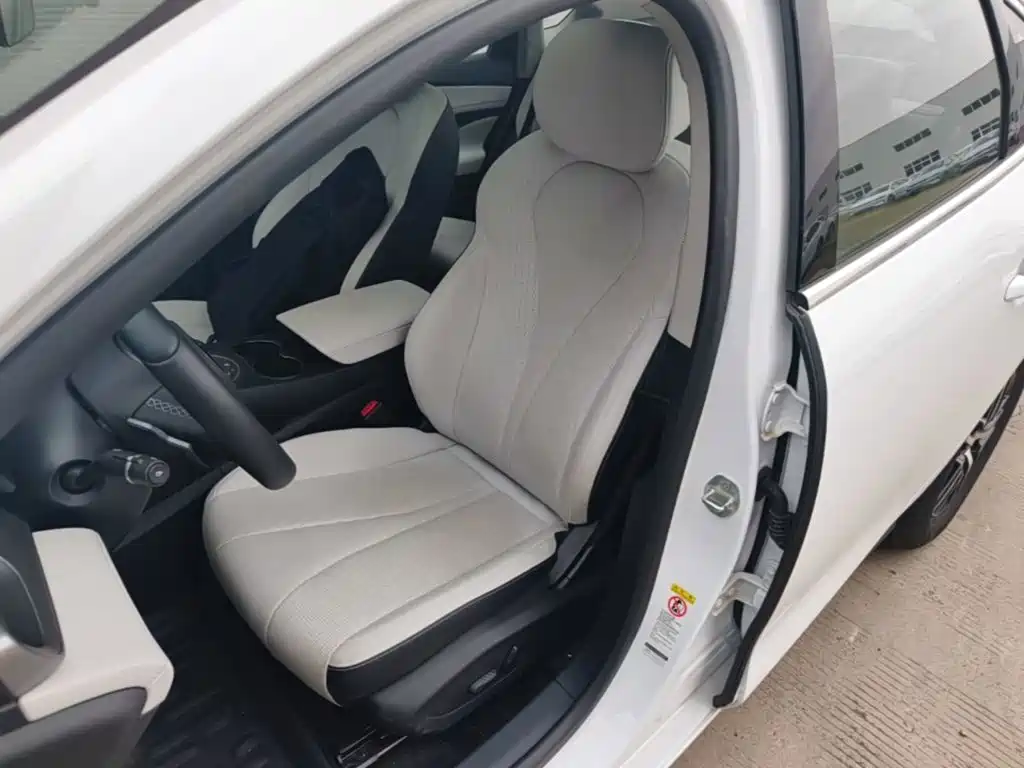 BYD Seal 05 DM-i — миниатюра 15